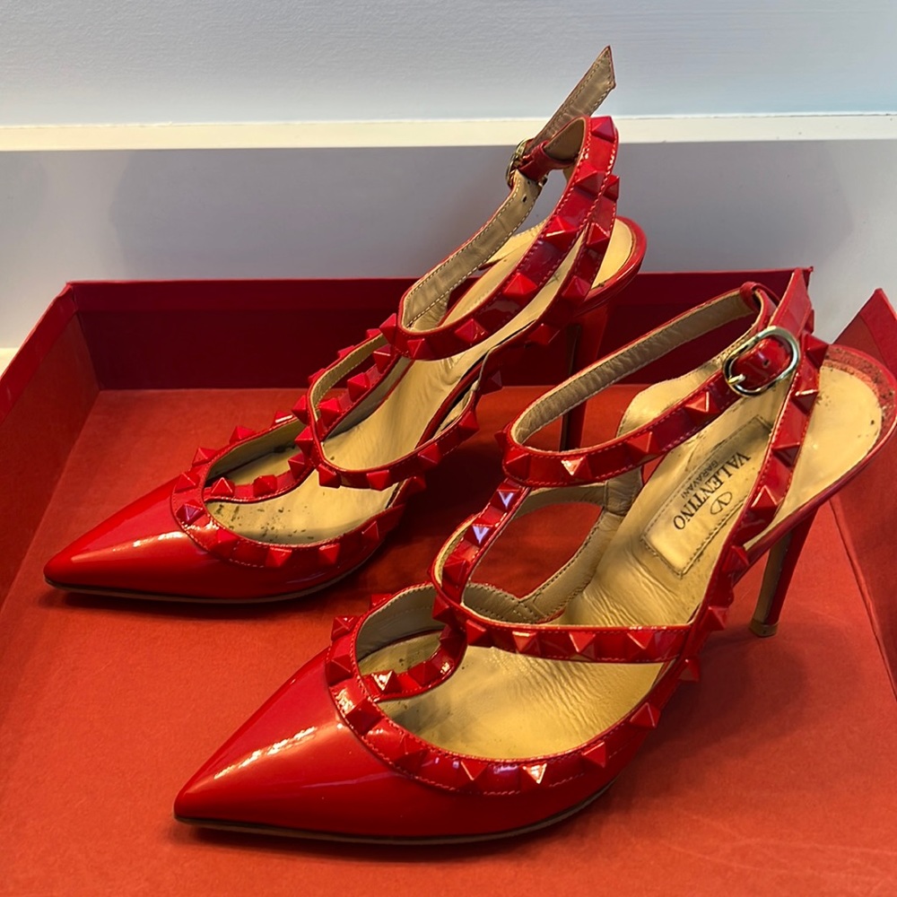 Authentic Valentino Red Patent Rockstud Shoes Size 36.5